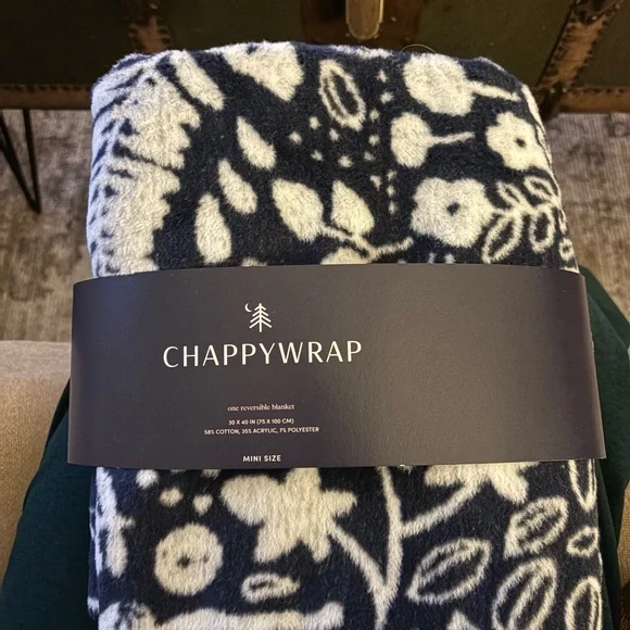 Chappywrap Whimsical Woods Navy Mini Blanket - NWT - Picture 3 of 4